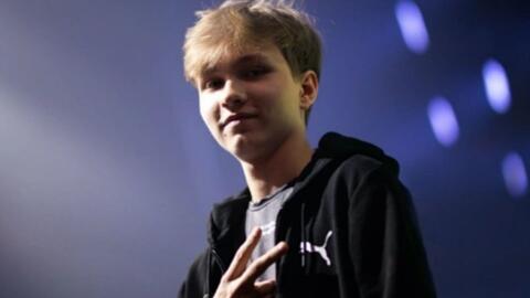 加强家庭凝 加强家庭凝