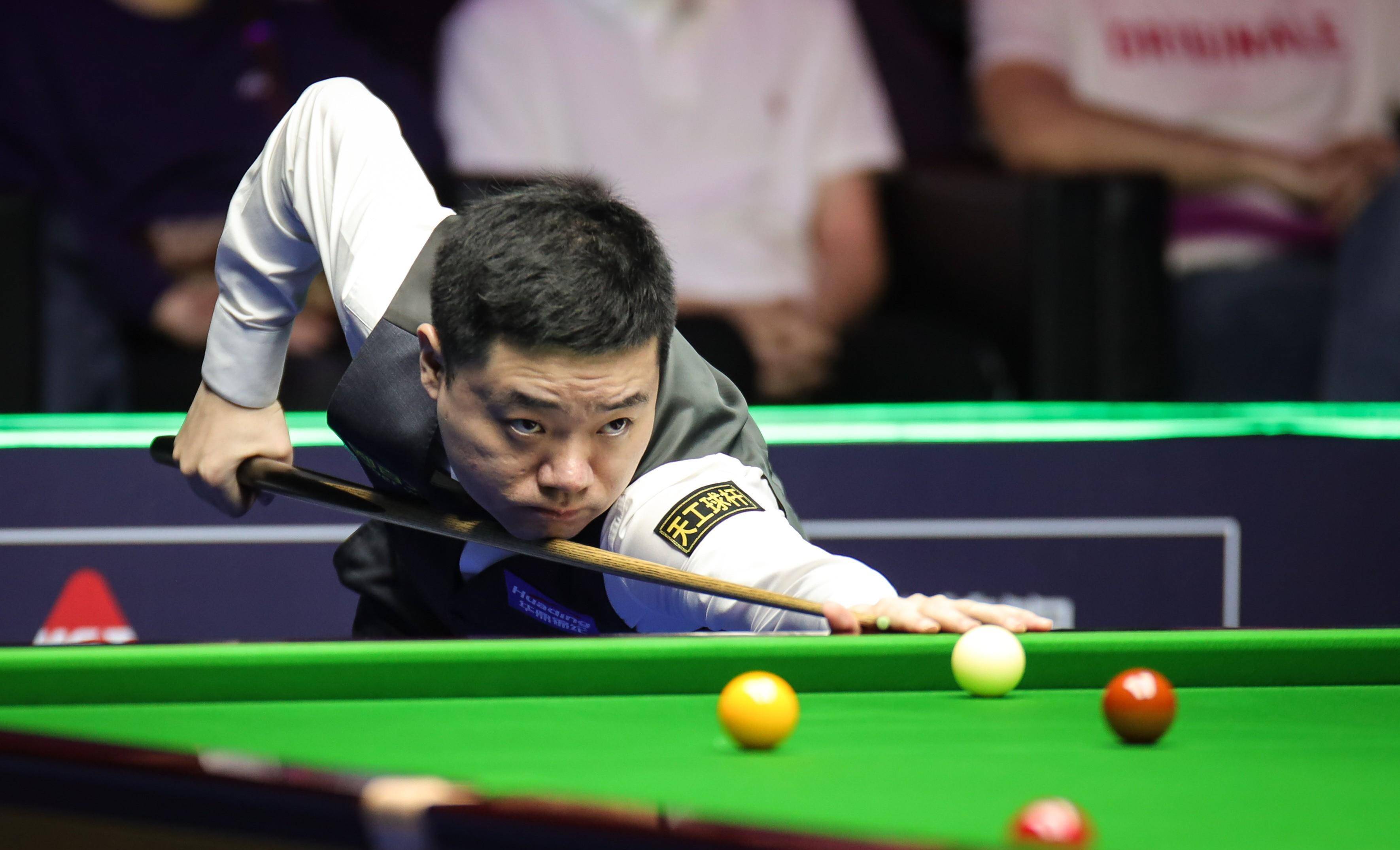 [德甲]吉拉西破门 多特蒙德1-0小胜奥格斯堡