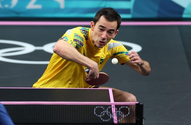 有本事你帽我啊?阿尔达玛折叠上篮巧妙避开文班亚马收获2+1"