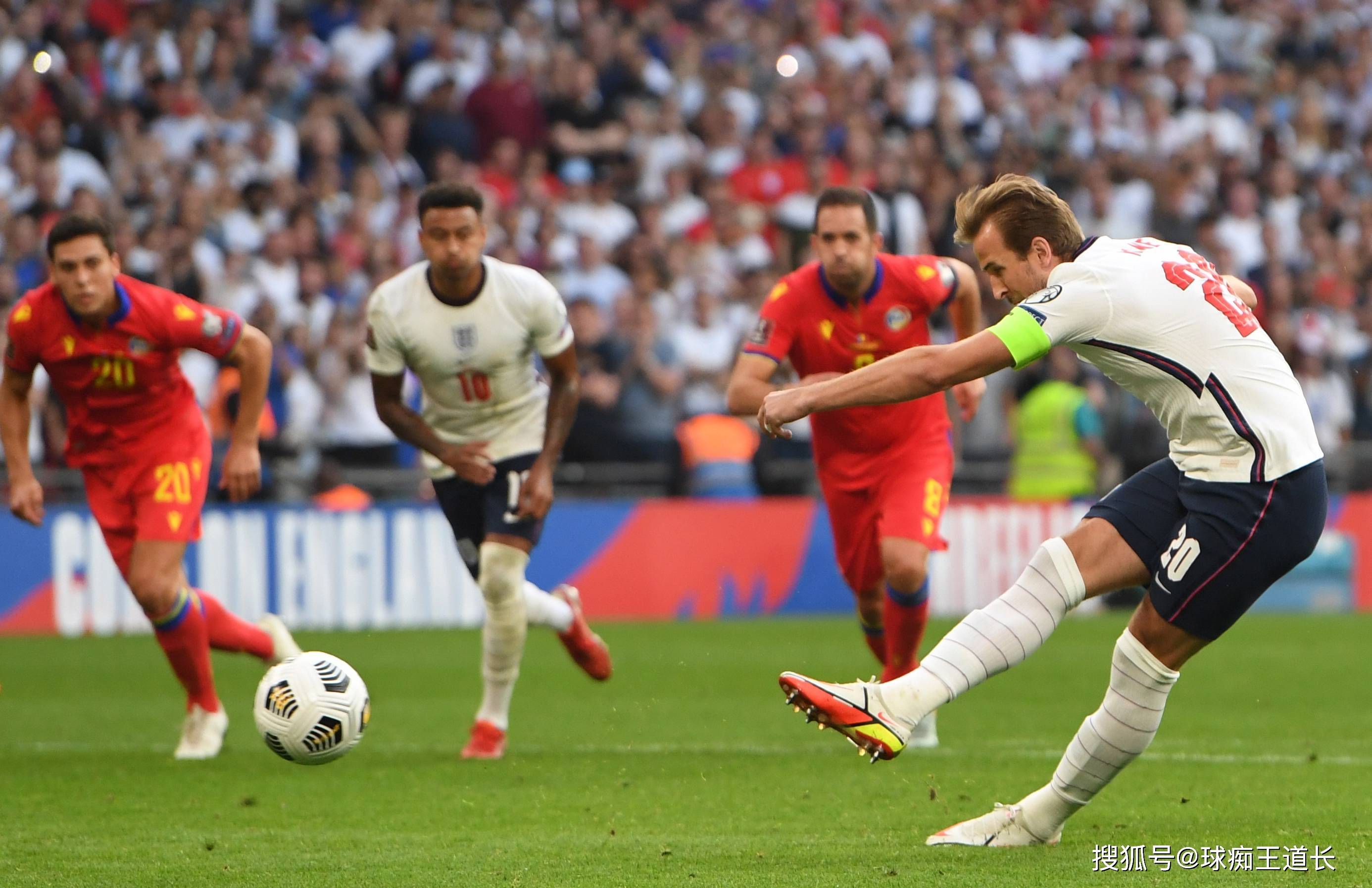 詹：我在第二个失球中的判断完全错误；进球后就丢球不该发生